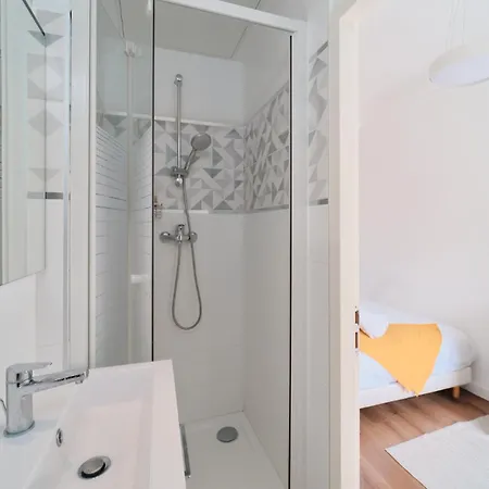 L'escale - T2 Vue Jardin - - Lyon Ouest Apartmán *