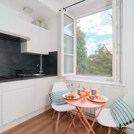 L'escale - T2 Vue Jardin - - Lyon Ouest