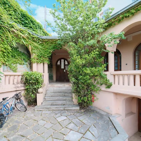 L'escale - T2 Vue Jardin - - Lyon Ouest